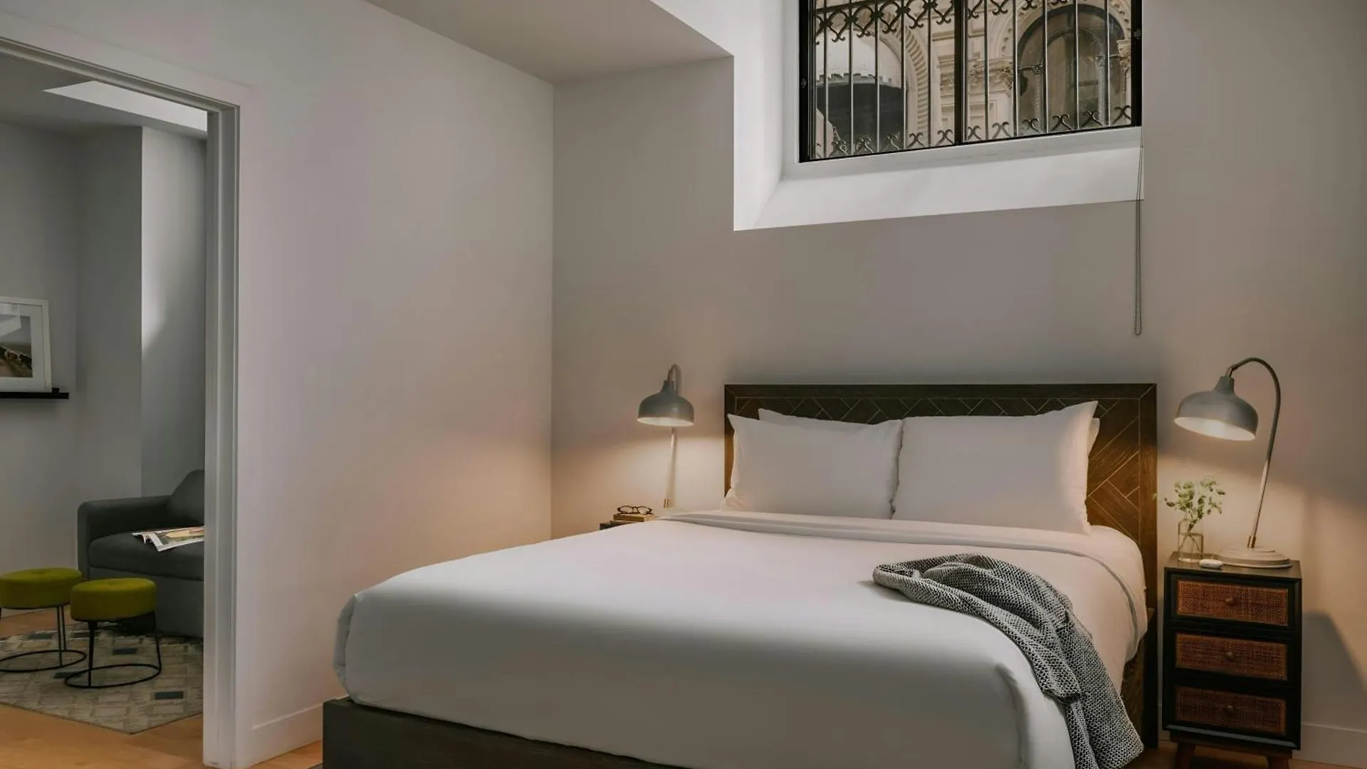 Sonder By Marriott Bonvoy Le Victoria Apartments Old Montreal