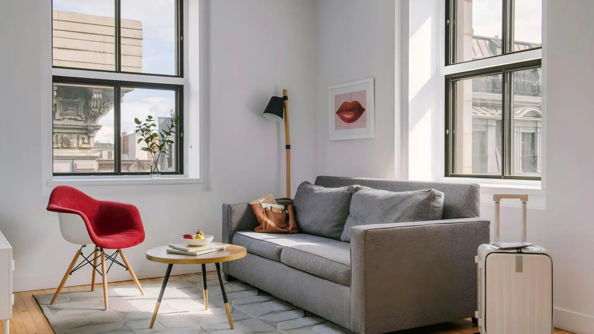 Sonder By Marriott Bonvoy Le Victoria Apartments Old Montreal 3*,