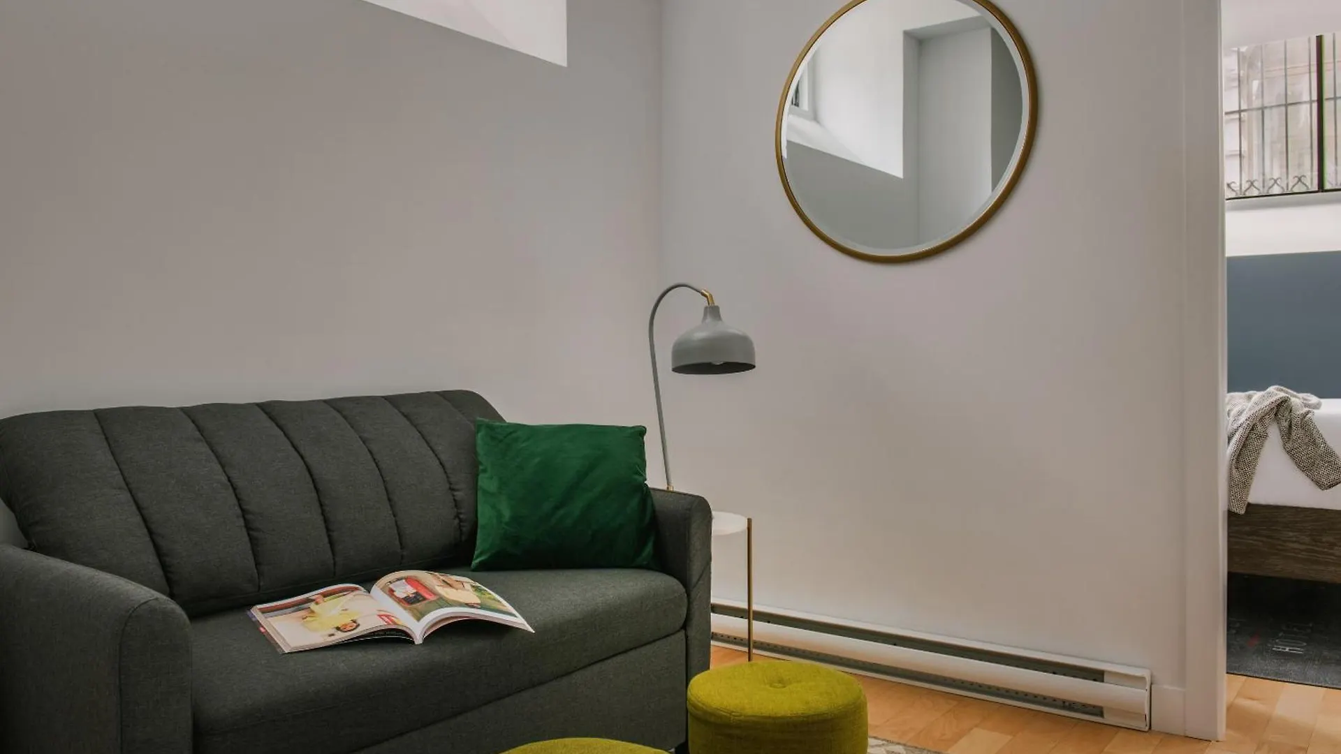 Sonder Le Victoria Aparthotel Montreal