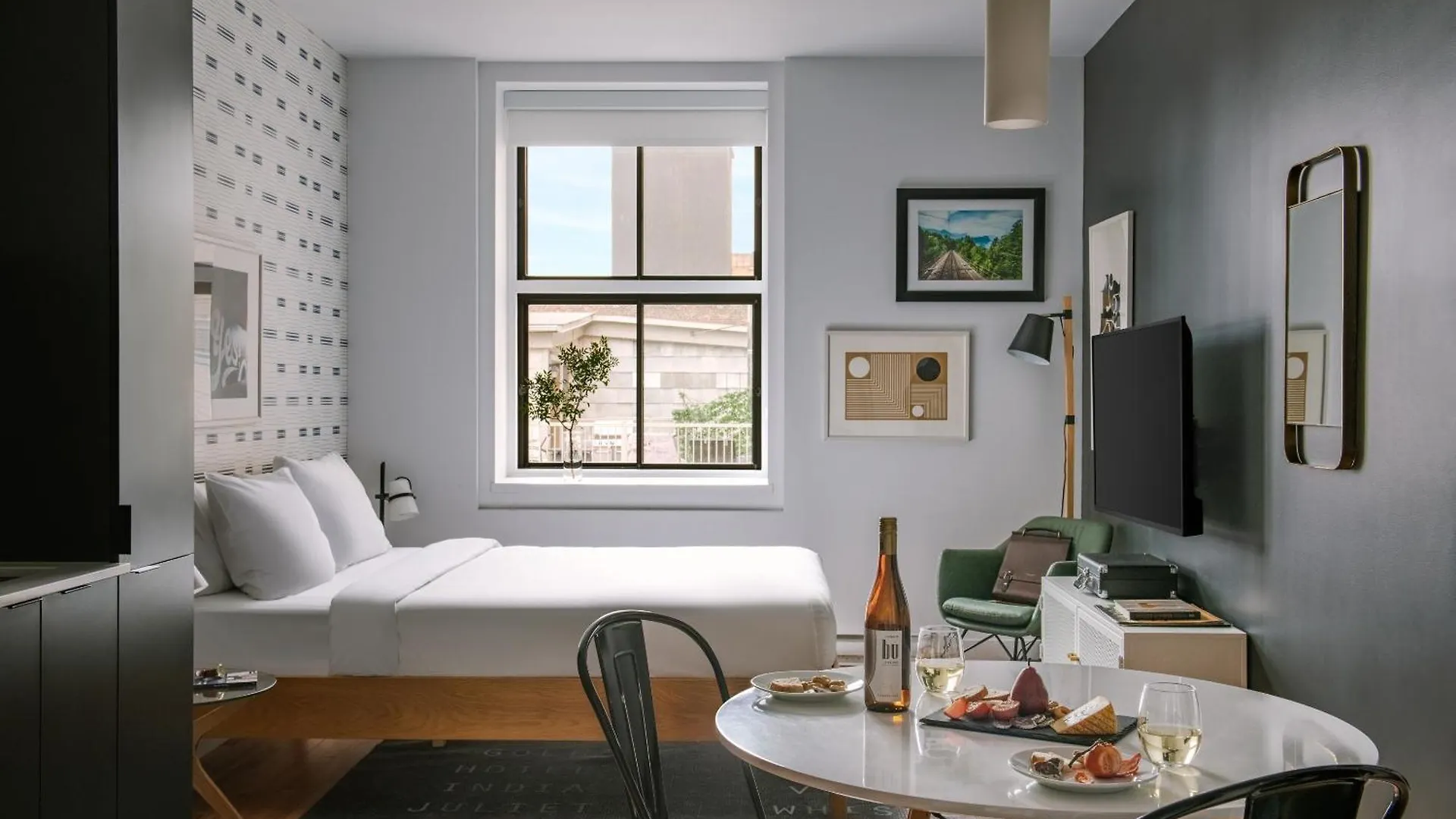 Sonder Le Victoria Aparthotel Montreal