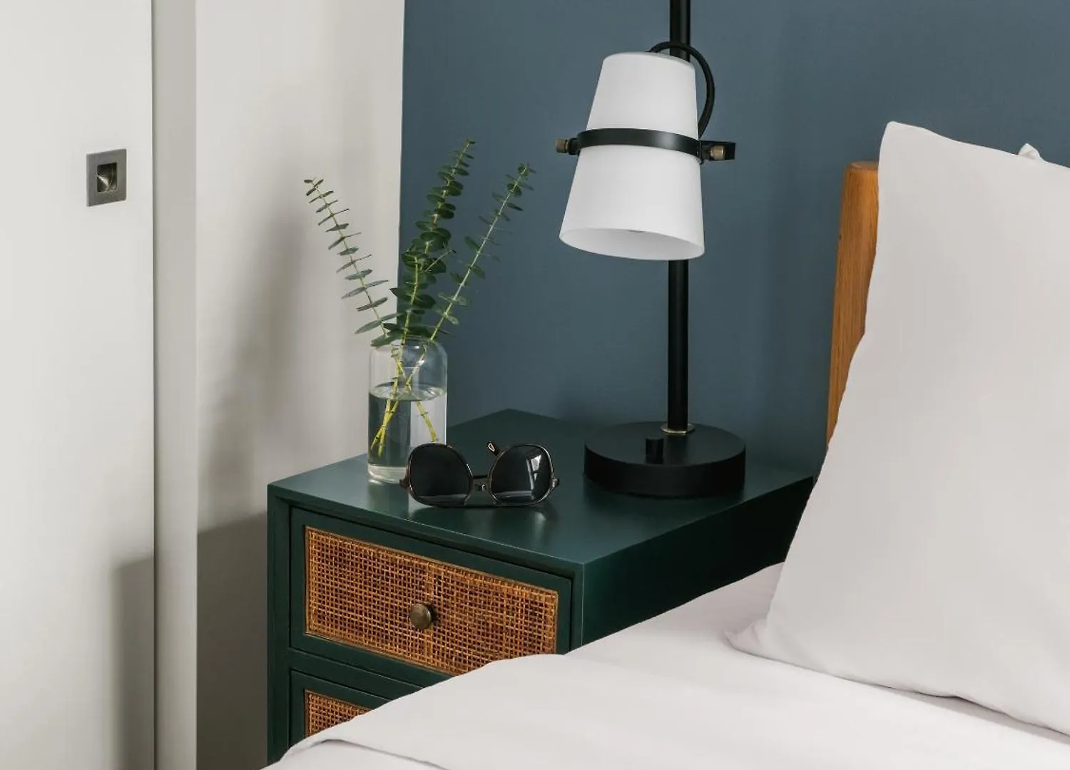 Sonder Le Victoria Aparthotel Montreal 3*,  Canada