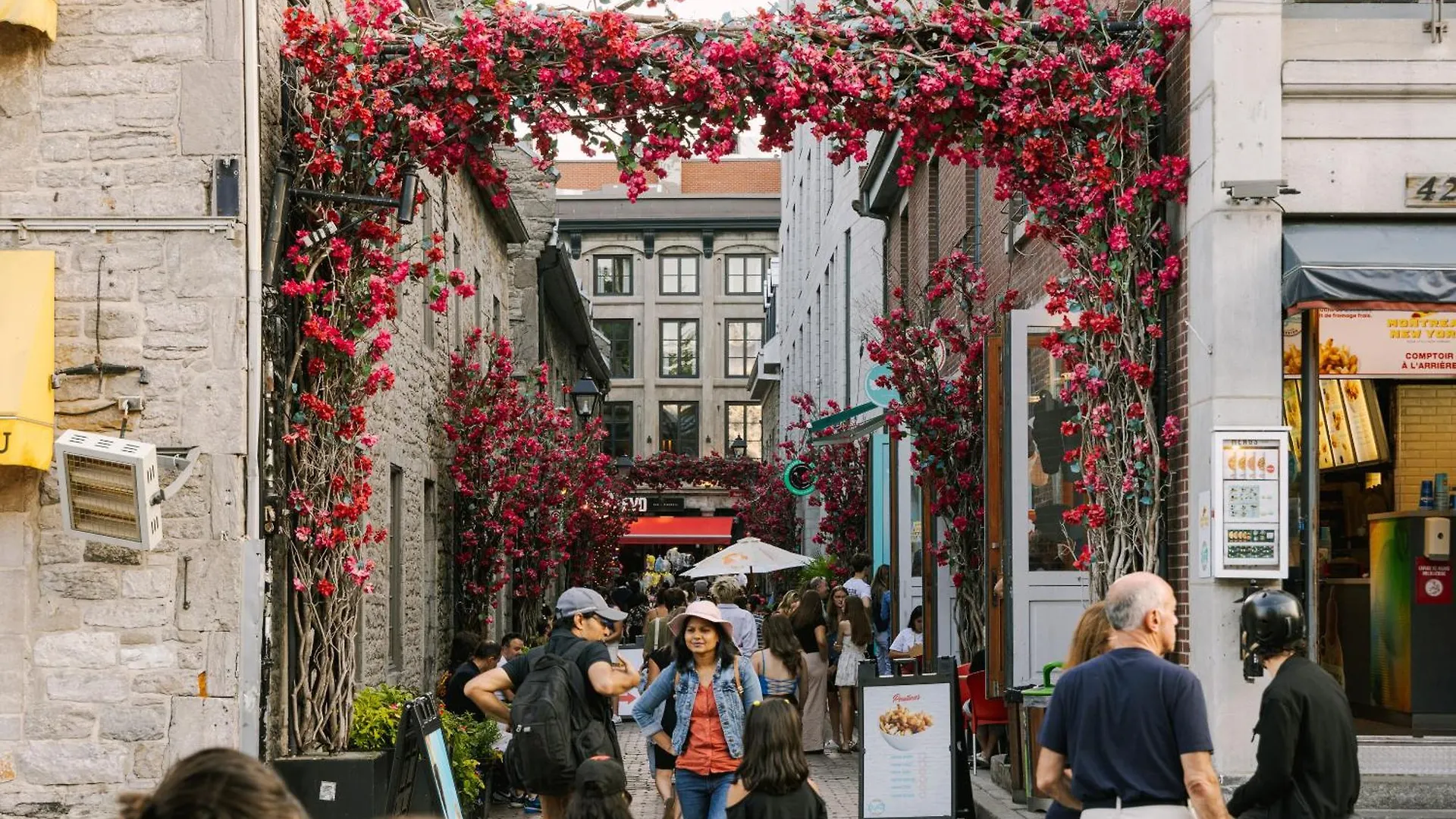 Sonder Le Victoria Aparthotel Montreal